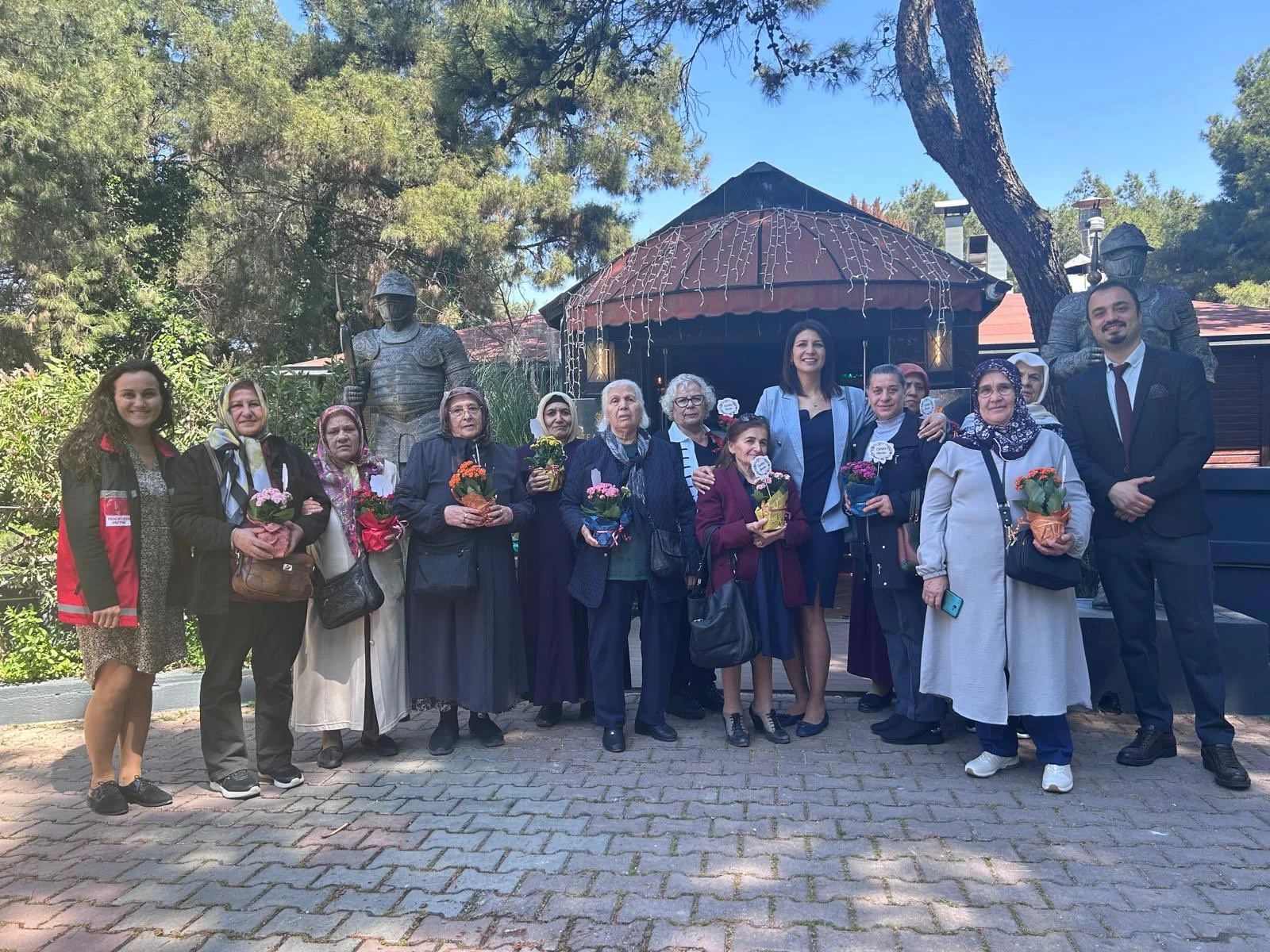 Izmir Şehit Anneleri (4)