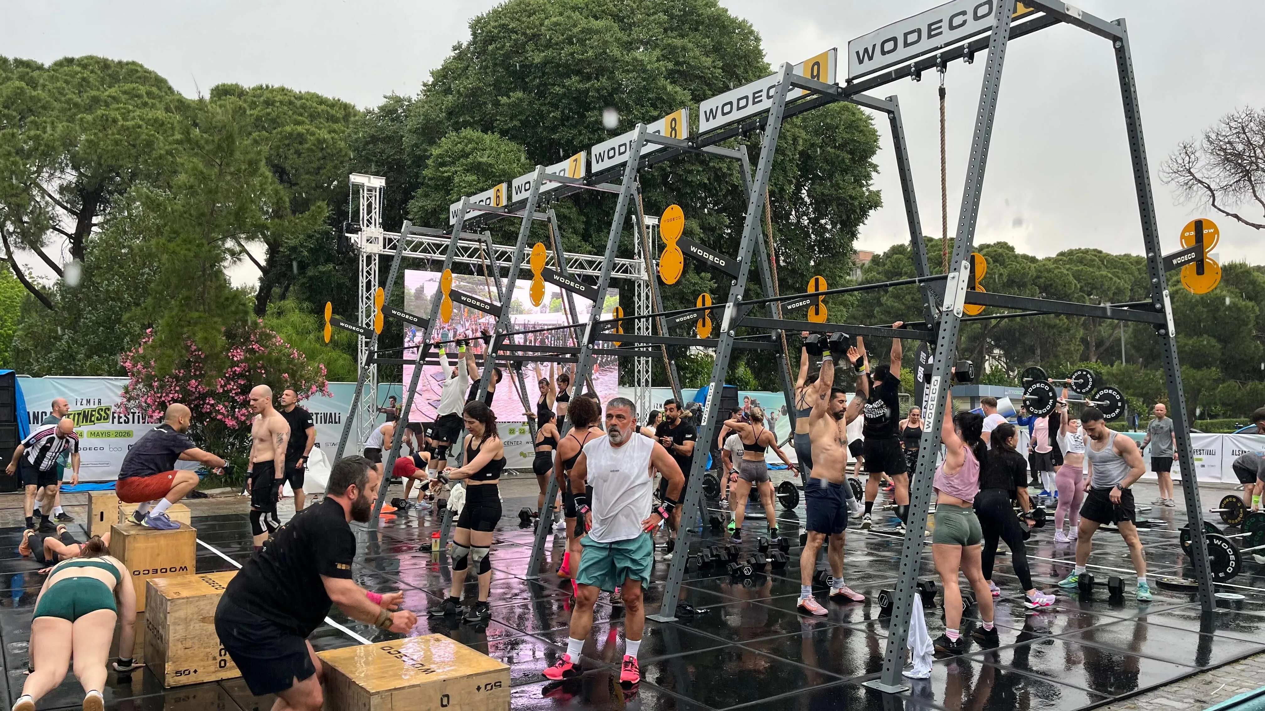 İzmir’de Festival Coşkusu! Kültürpark Sporseverlerle Doldu Taştı! 3
