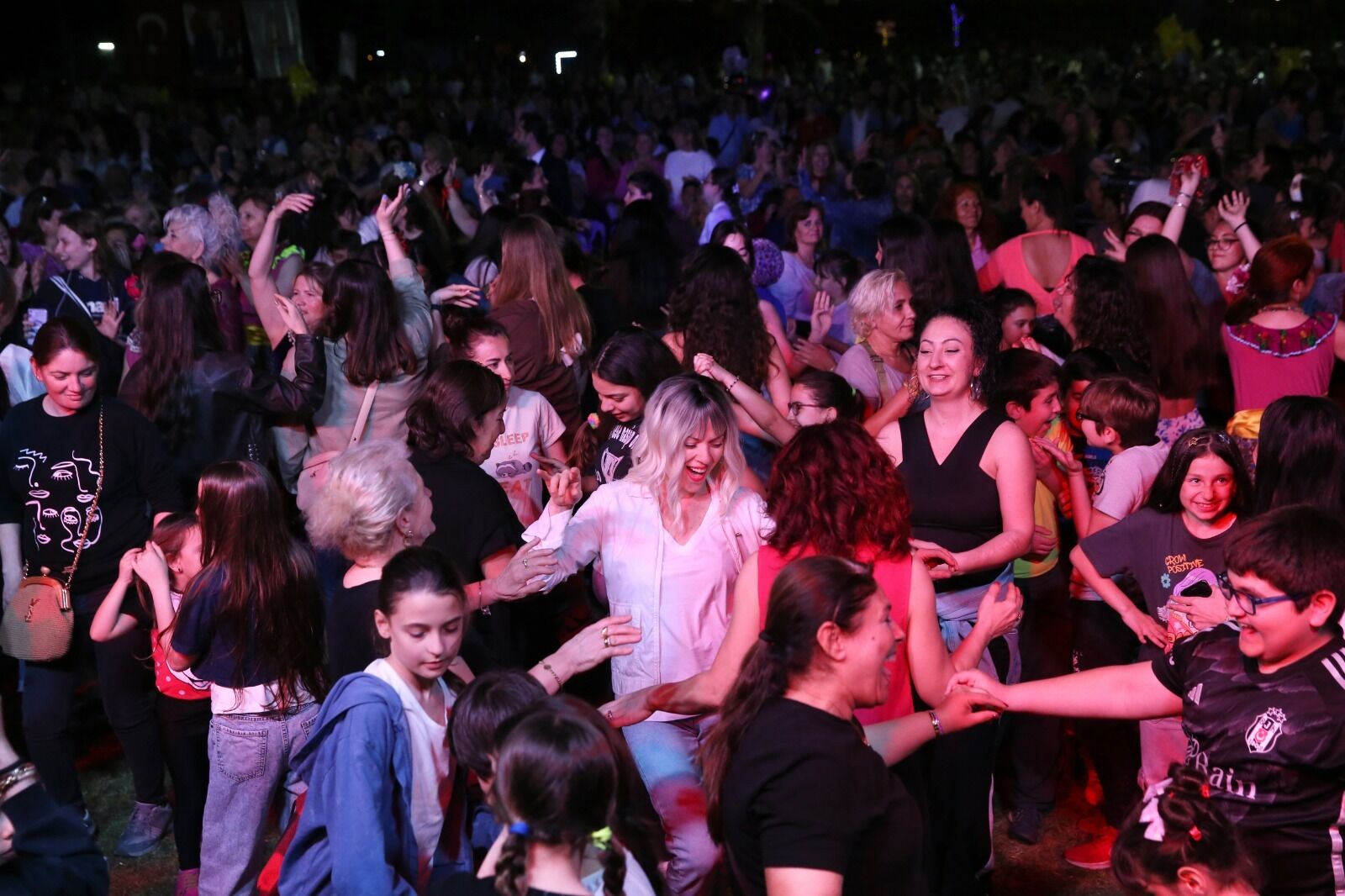 Başkan Ünsal'dan eğlence dolu akşama davet 