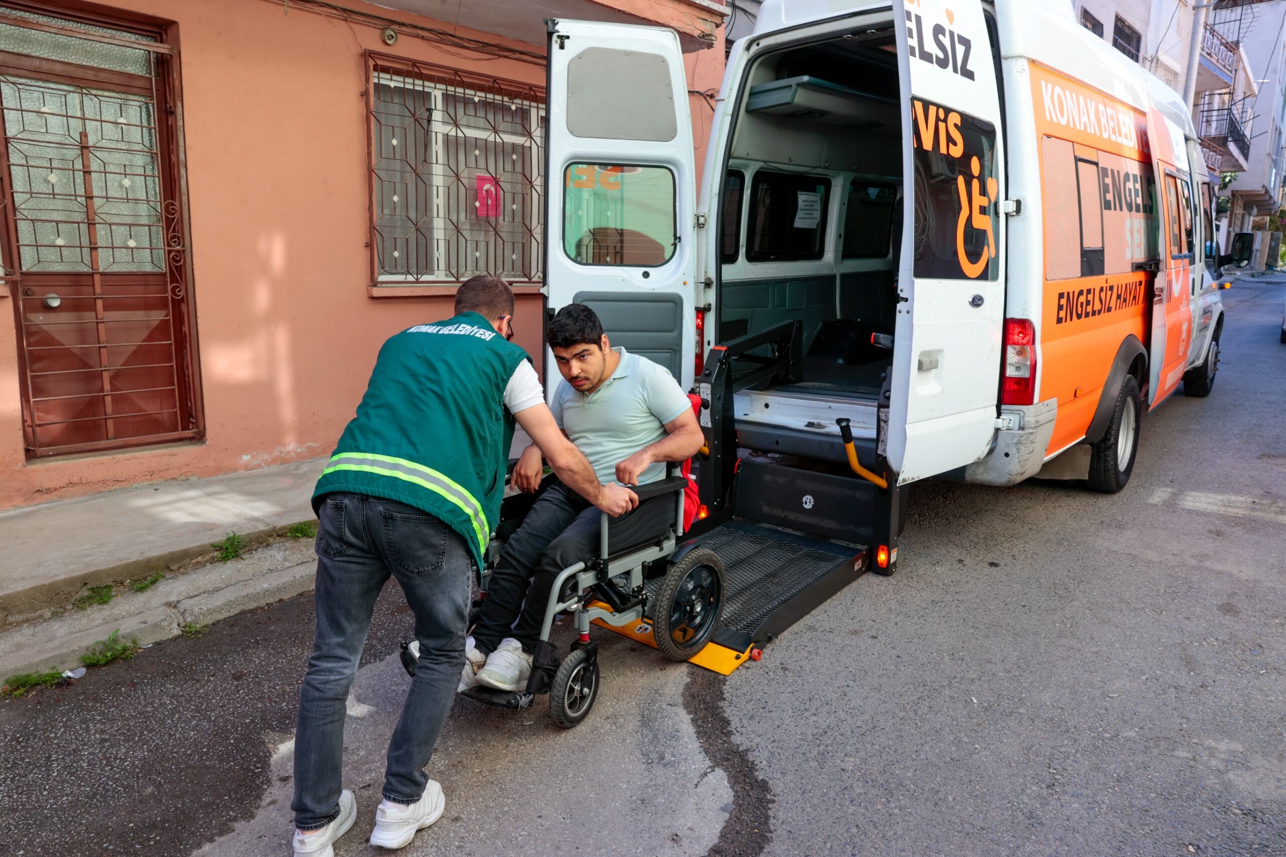 "Arıyoruz hemen geliyorlar"