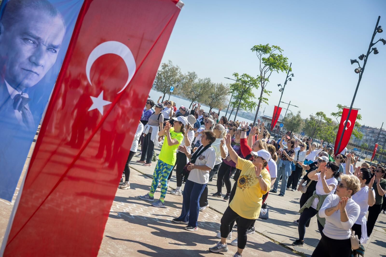 Konaklı Annelerden Anneler Günü Dansı (3)