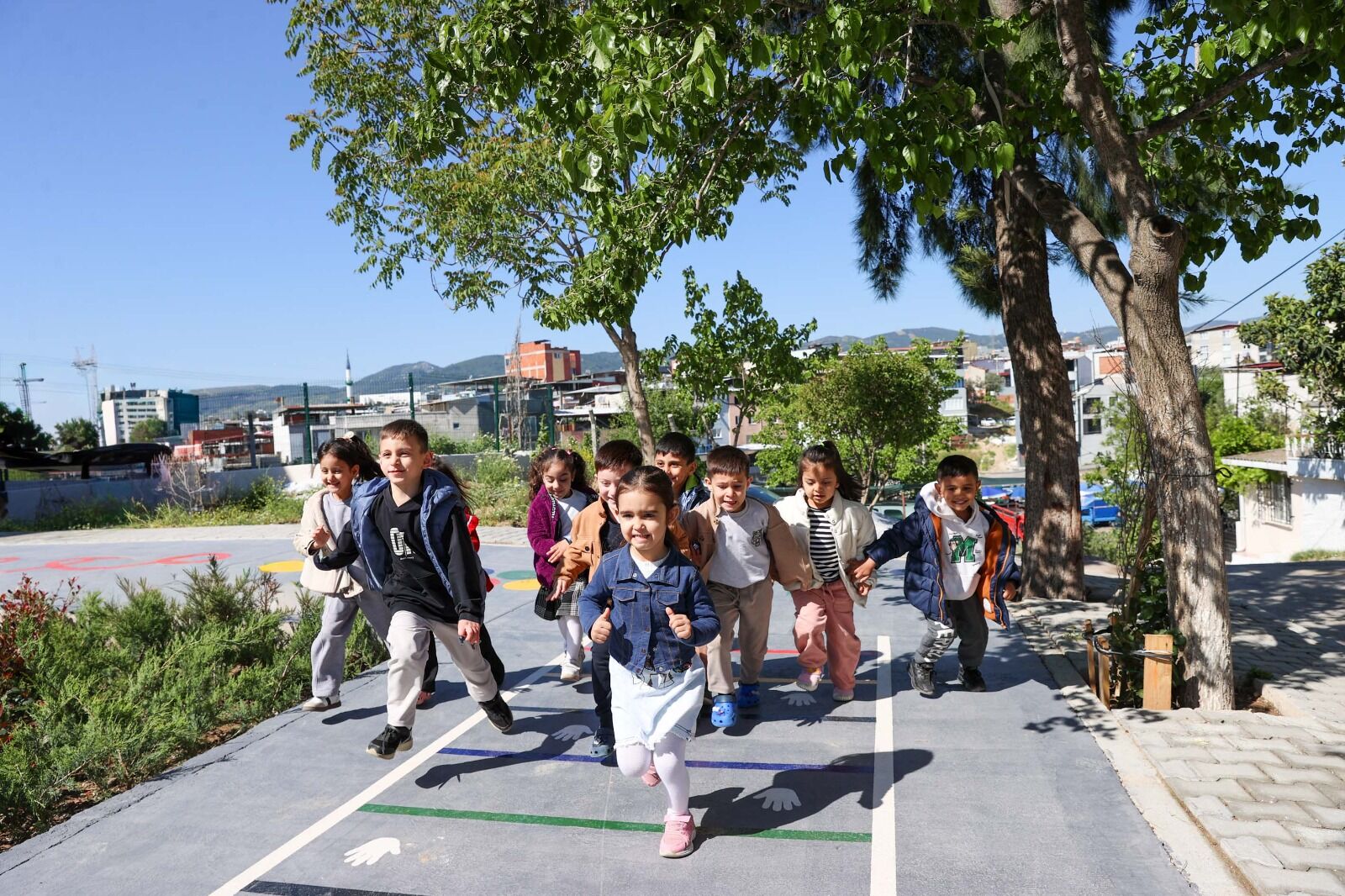 Trafikten arındırılmış güvenli parkurlar kuruldu