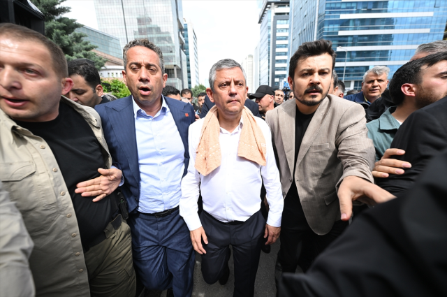 Özgür Özel Yürüyüş