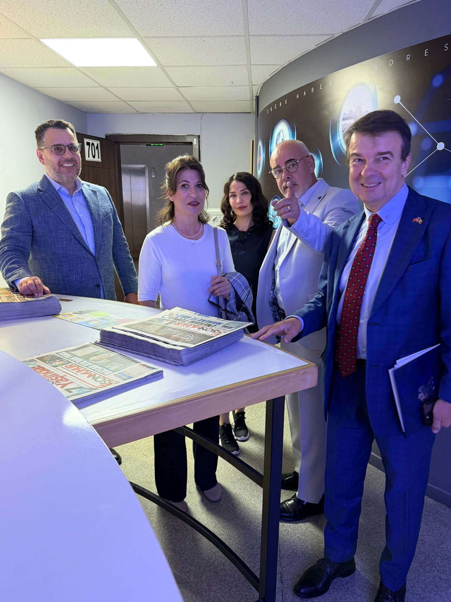 Romanya Cumhuriyeti İzmir Konsolosu Lilian Zamfiroiu 2