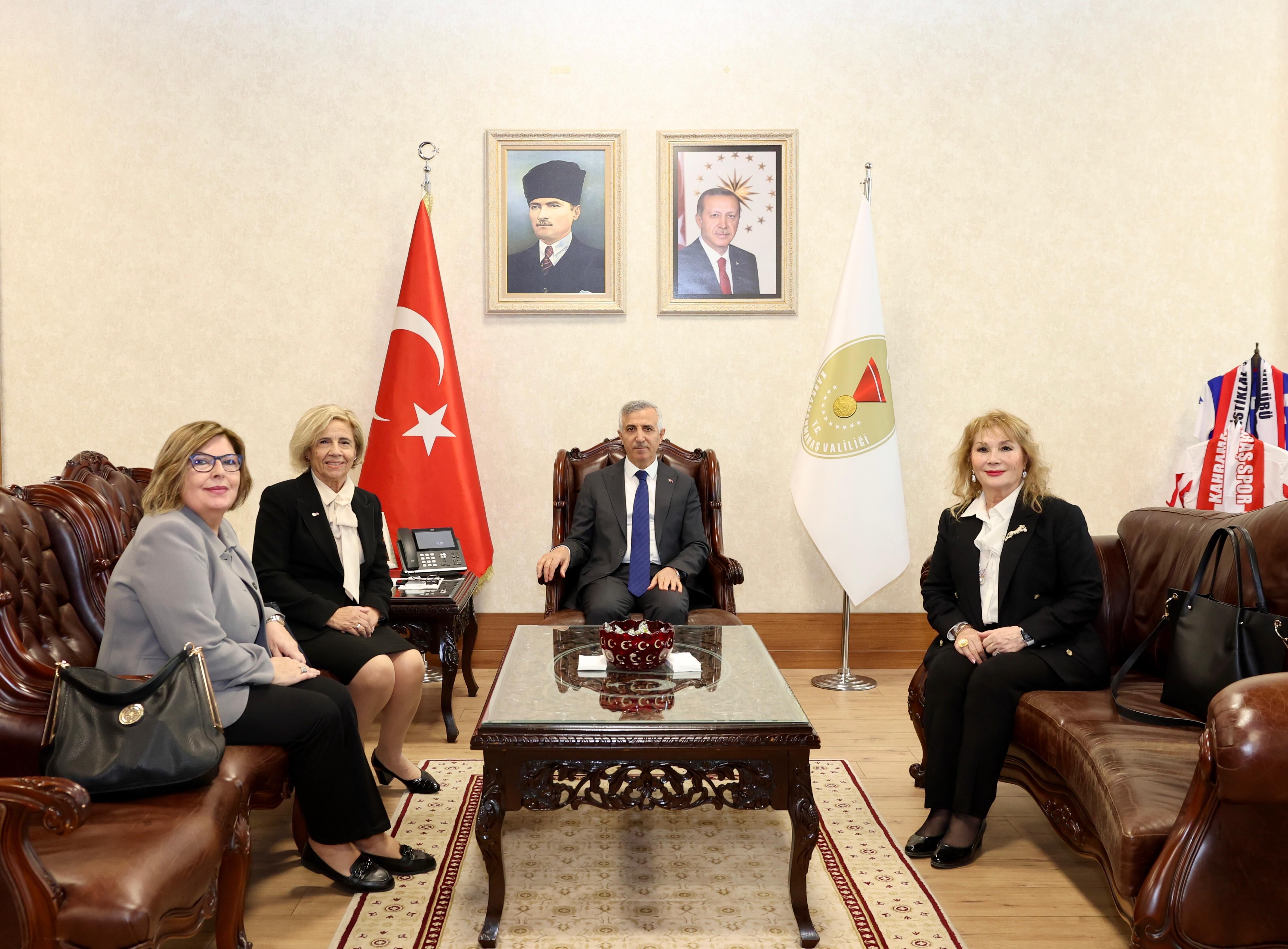 Tülay Aktaş Güçbirliği Ayla Öğretmen (4)