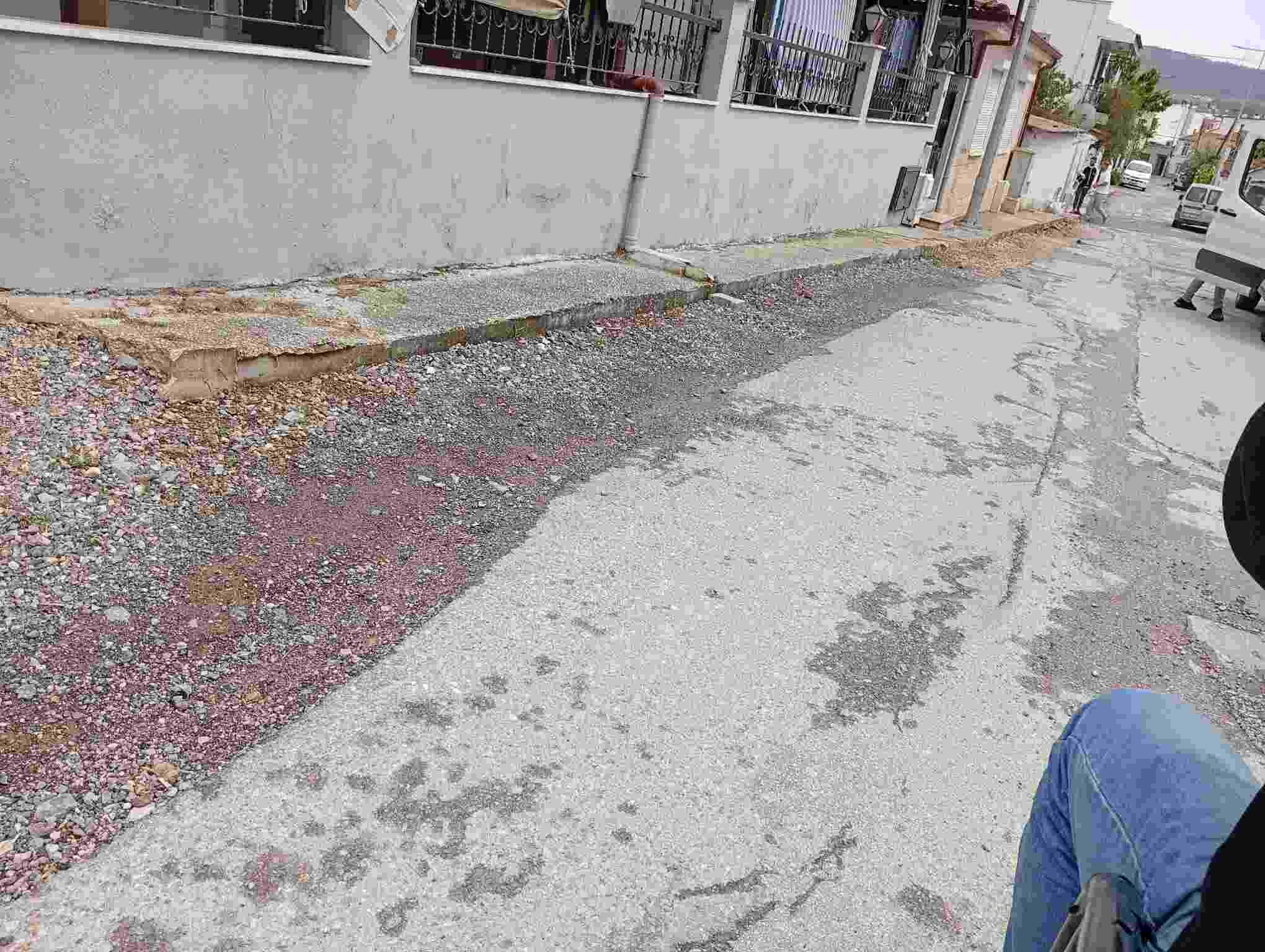 Urla'nın yeni sembolü bozuk yollar