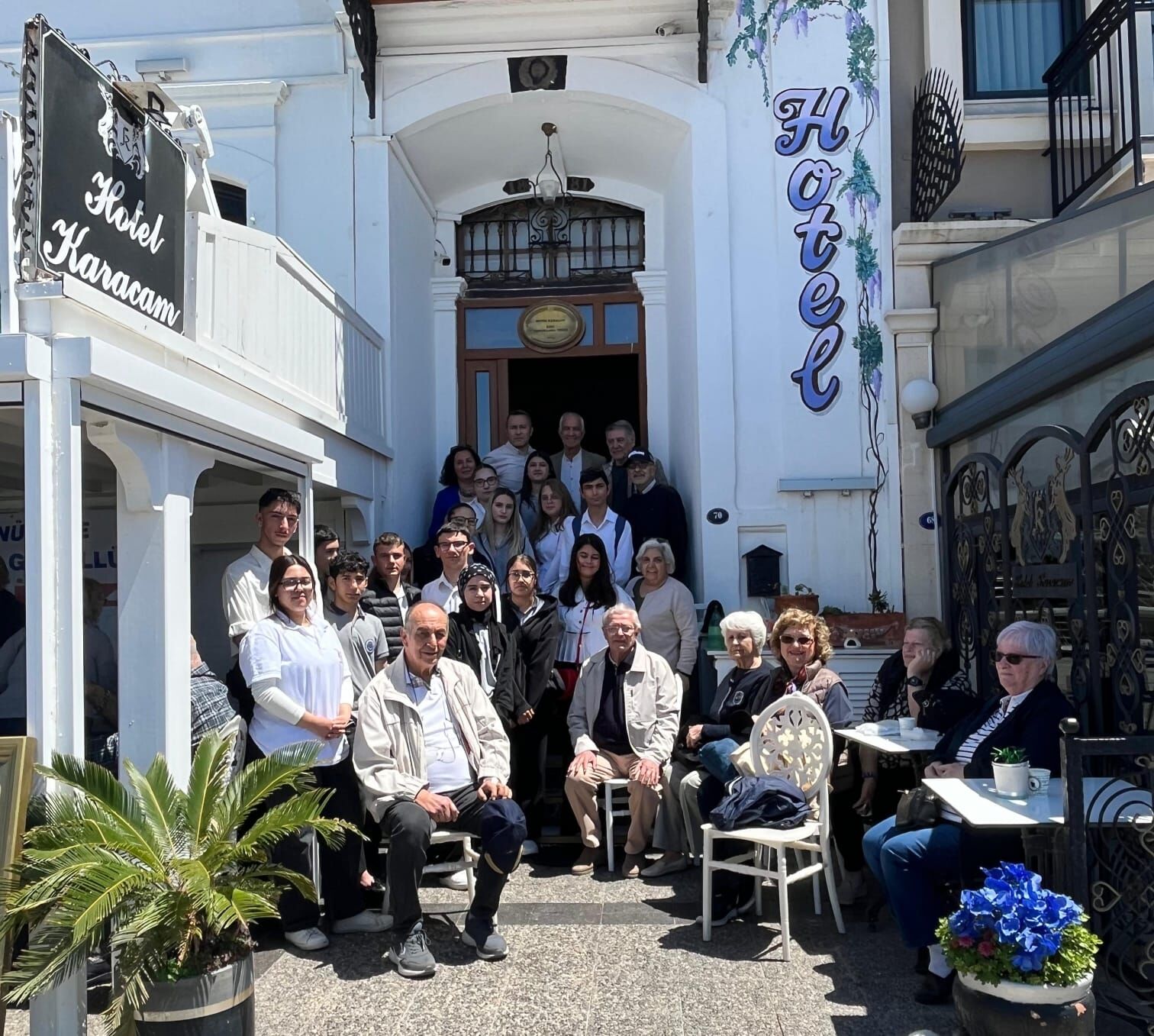 Turizmin gençleri ustalardan el aldı: Foça’da 60 yıllık tecrübe buluşması!-1