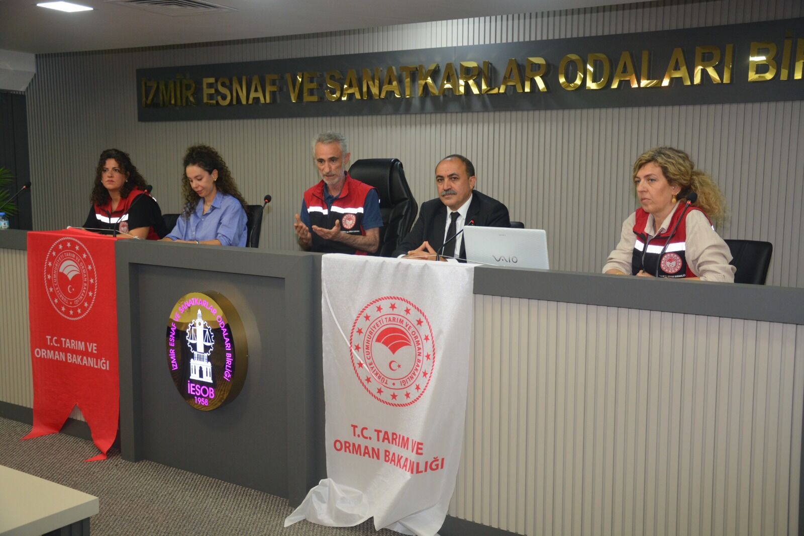 Hata yaan kepenk kapatıyor