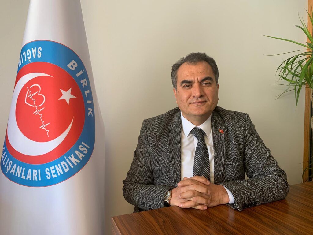 İzmir'de hastanın ödemesi memurun cebinden çıktı iddiası! Sendika tepki gösterdi