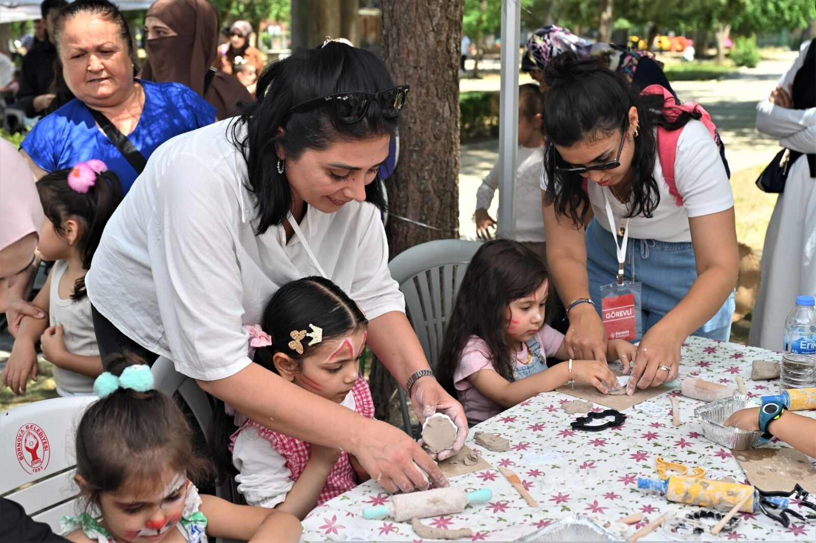 Bornova Minik Eller (1)