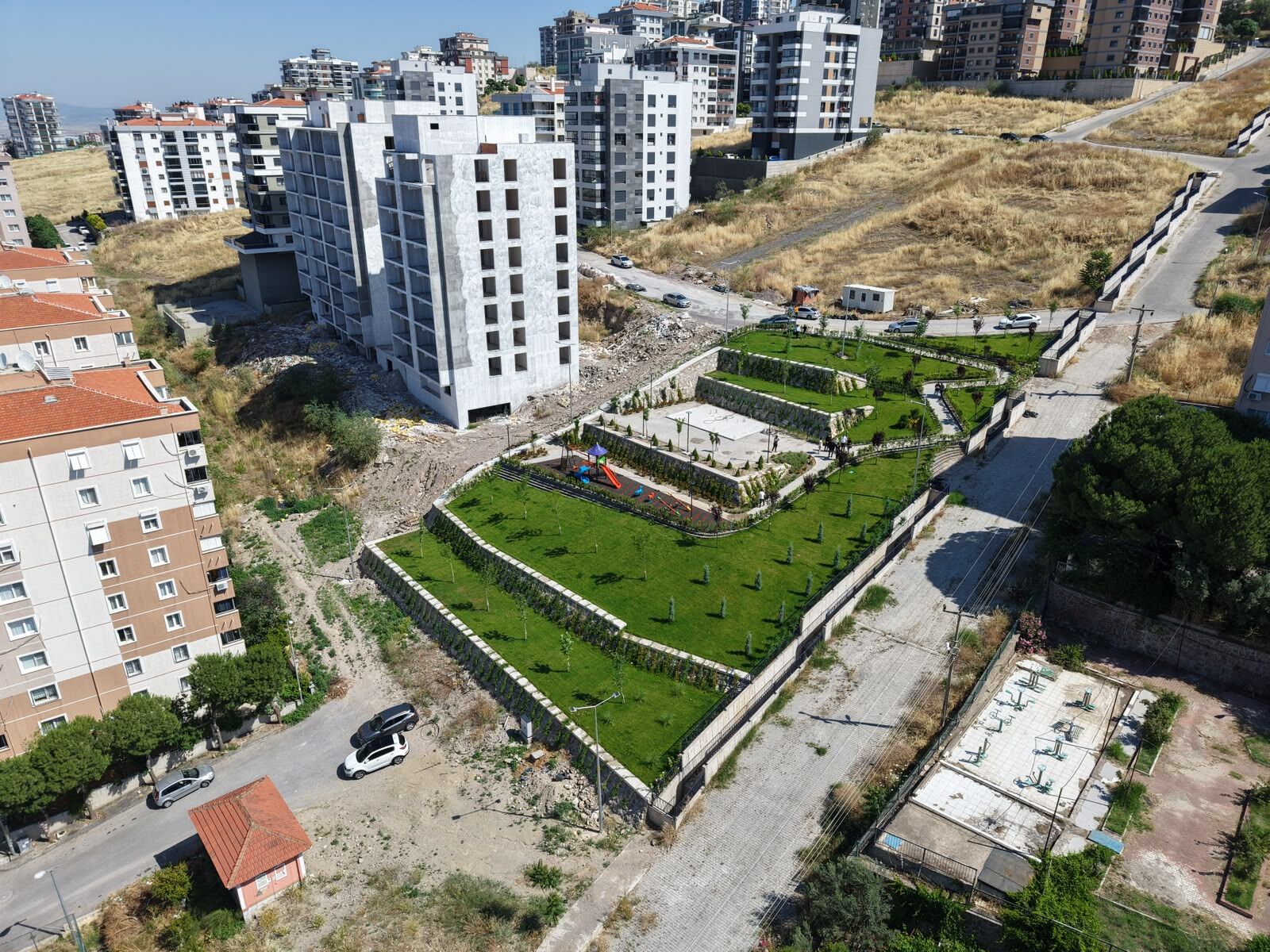 Harmandalı’ya dört mevsim yüzme havuzu