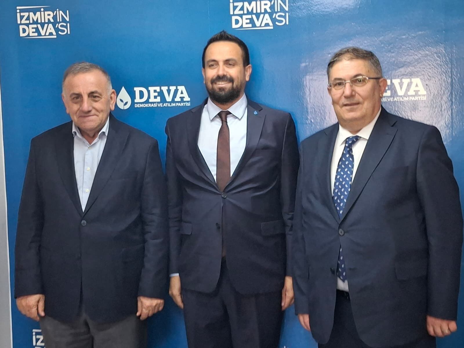 Deva Partisi Kurmaylarından Izmir Çıkartması (4)