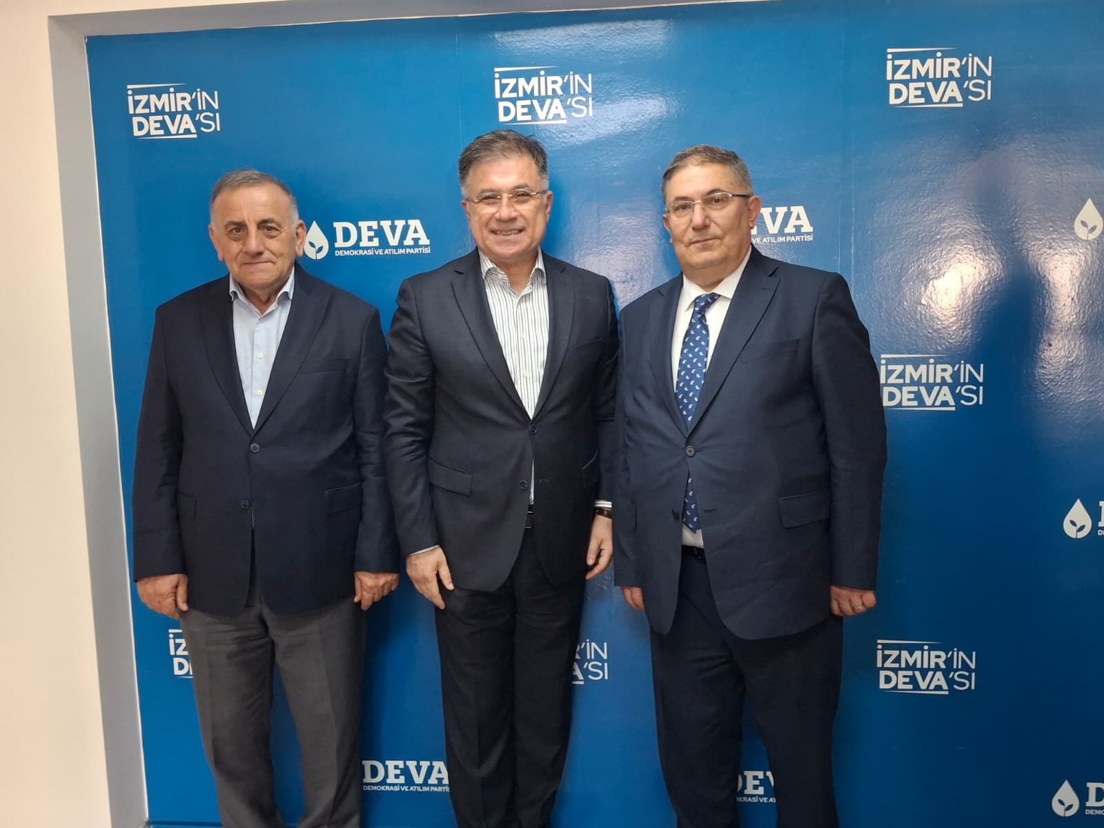 Deva Partisi Kurmaylarından Izmir Çıkartması (5)
