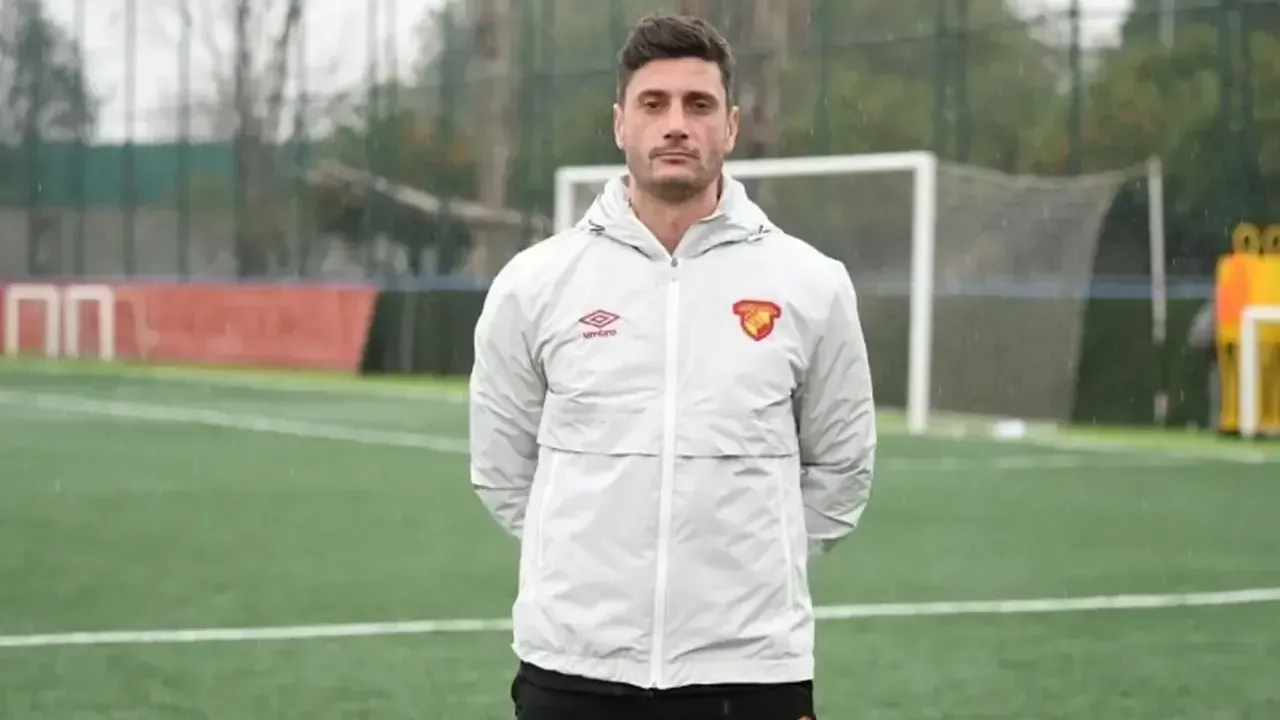Göztepe U19 Teknik Direktörü Benjaminfuchs