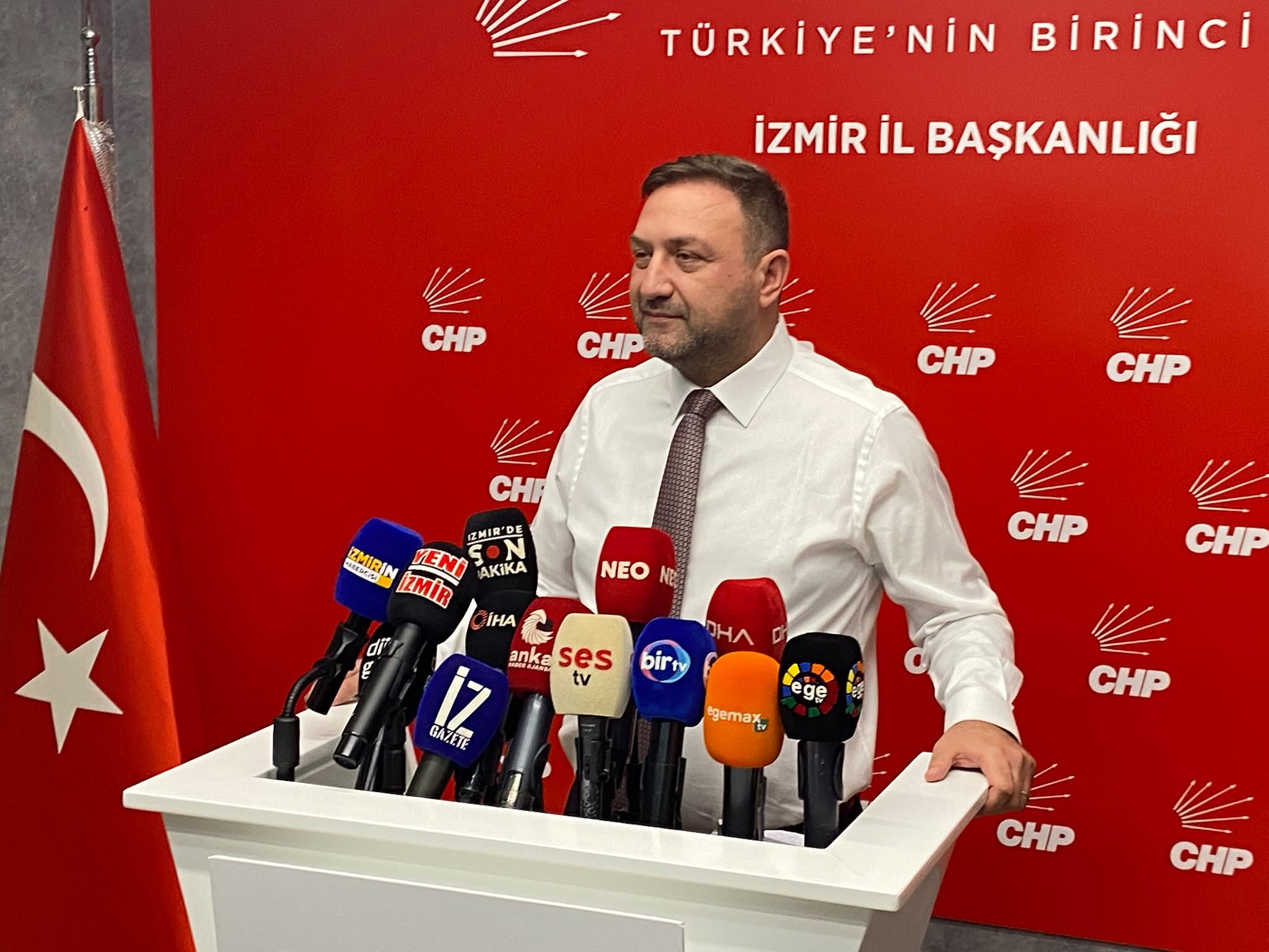Gümrükçü Ikinci Kez 'Basının' Karşısında!