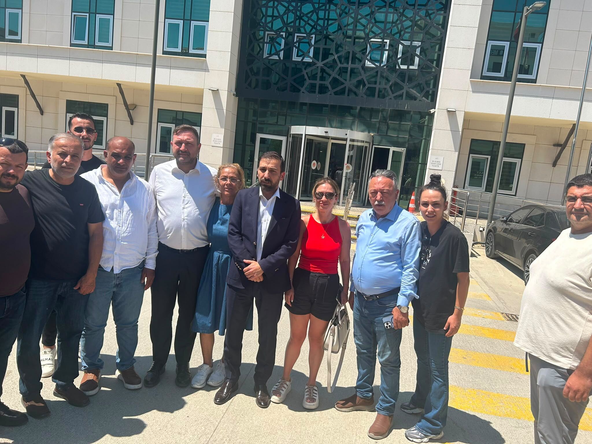 Gümrükçü Karşılama (2)