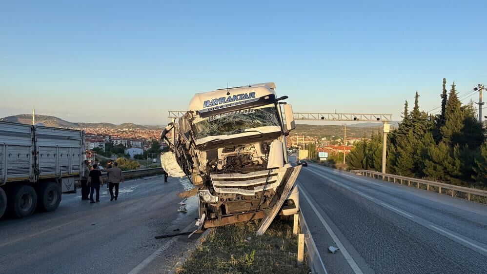 İzmir Ankara Karayolu Kaza-1