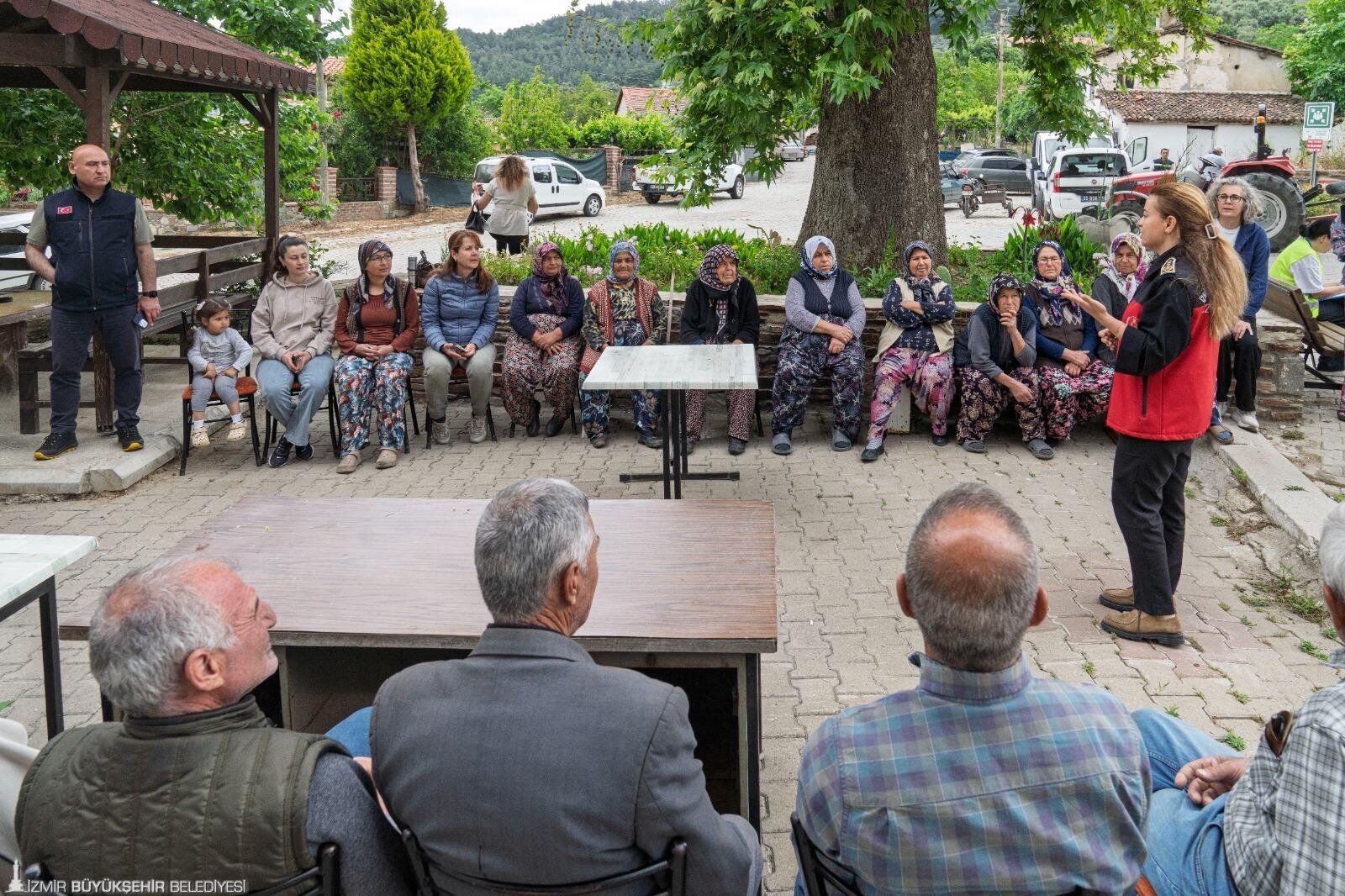İzmir’de Küçükkale Köylüleri Yangın Savaşçısı Oldu (1)