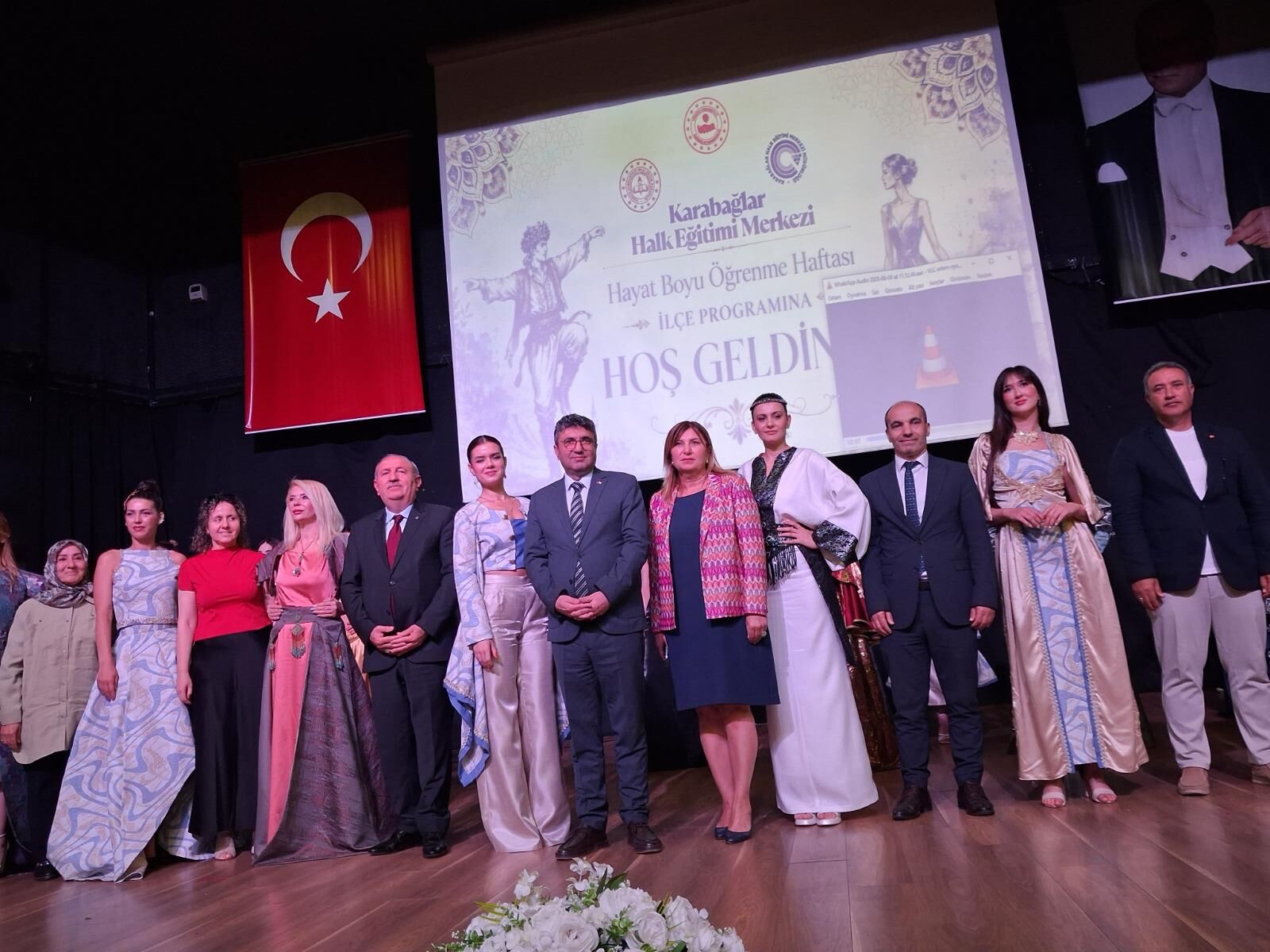 Beş öğretmenin ortak imzası