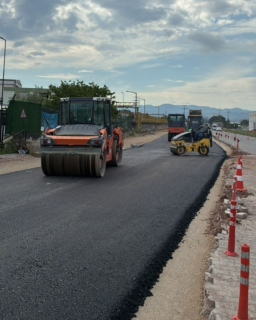 Gazi Bulvarı’nda taşlar sökülüyor asfalt seriliyor