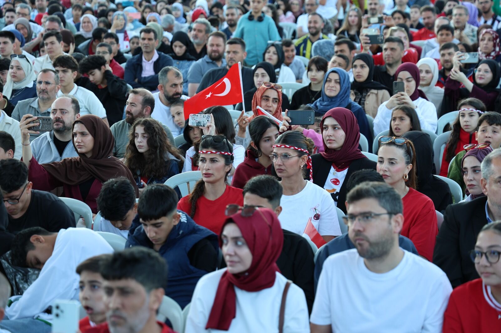 Mi̇lli̇ Maç İzmi̇r 2