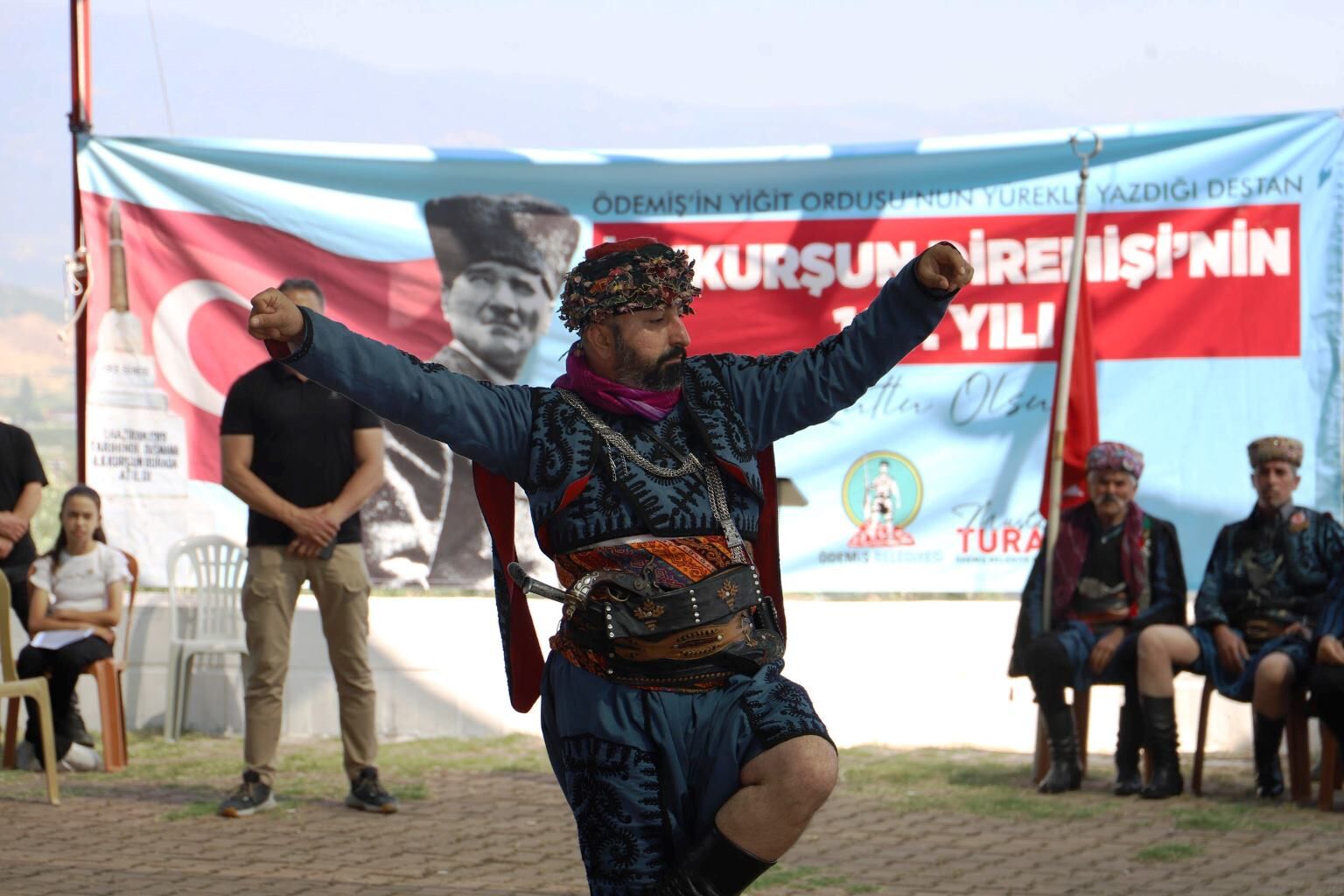 Odemis Ilkkursun (15)