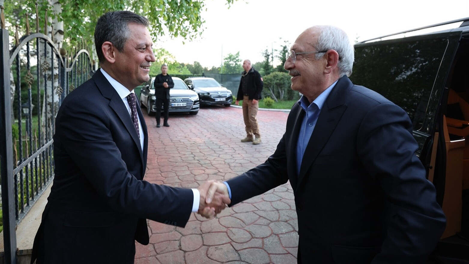 Özgür Özel ve Kemal Kılıçdaroğlu