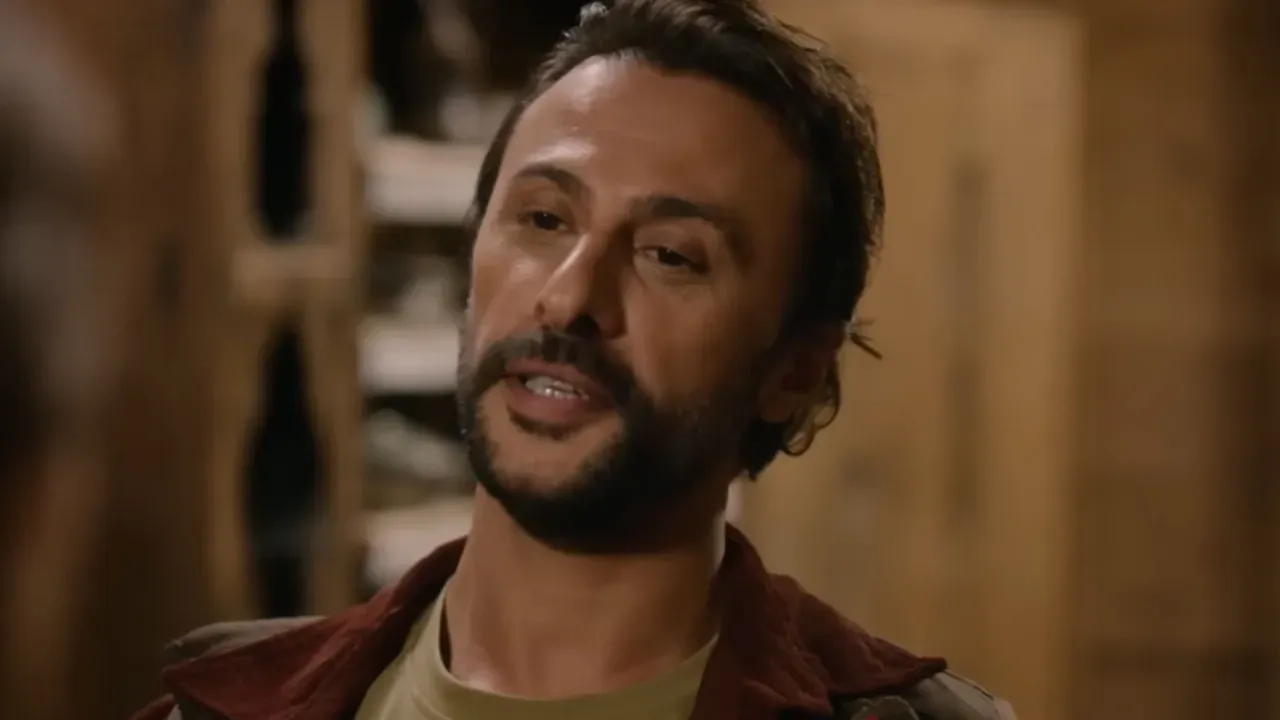 Tasacak Bu Deniz Gezep Kim Onur Dilberin Oynadigi Diziler 1549438 202511131437 2
