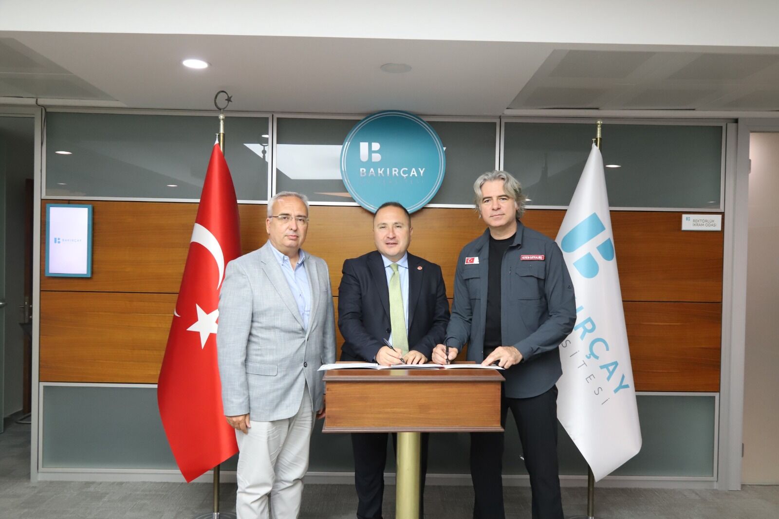 Butiğin kalbi genç gönüllülerde atacak