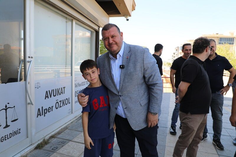 İlkay Çiçek sokak sokak gezdi: 