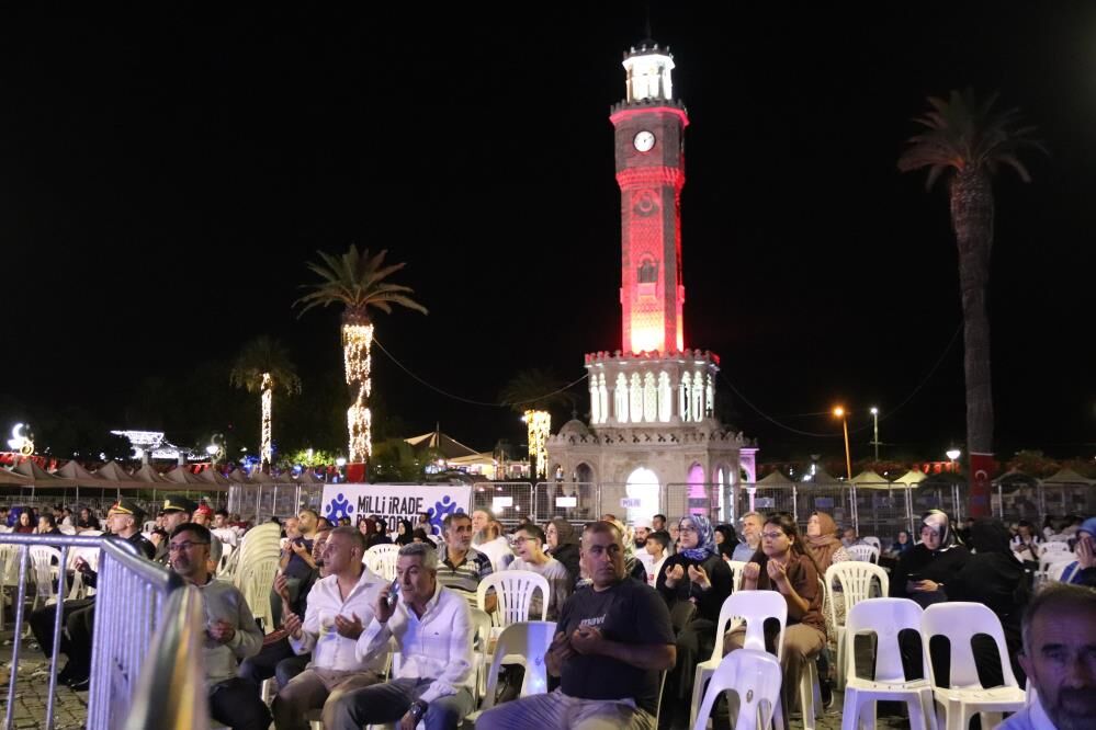15 Temmuz İzmir-1