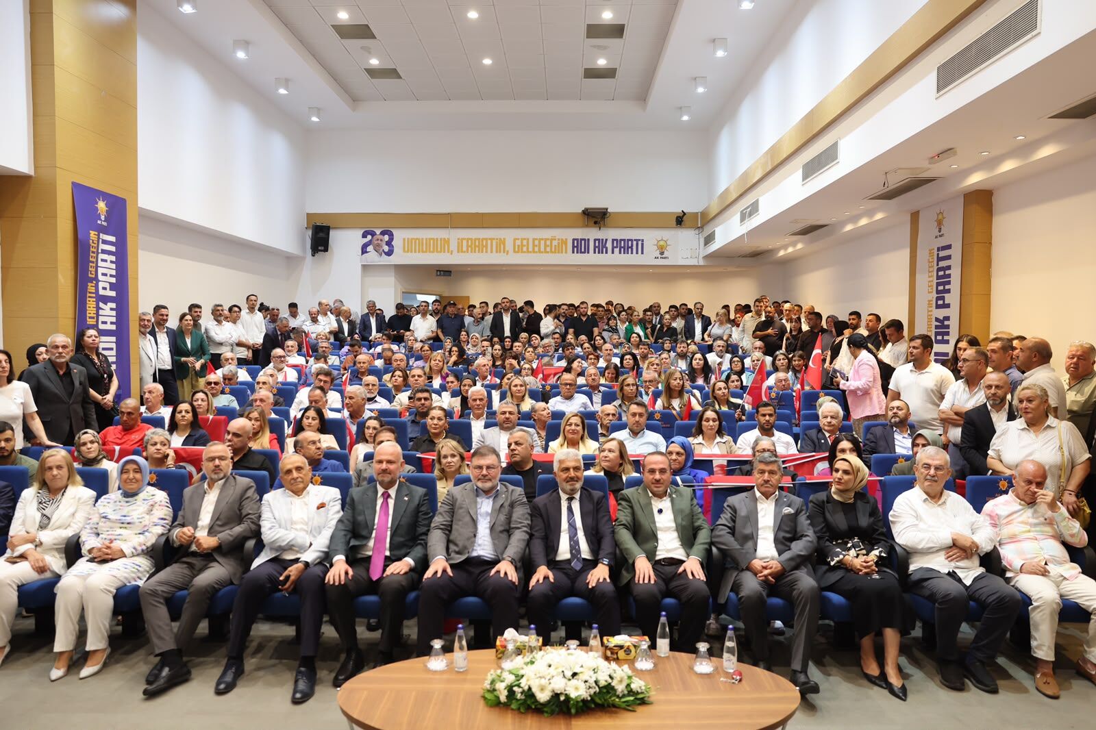 Ak Parti Izmir Daraltışmış Danışma (5)