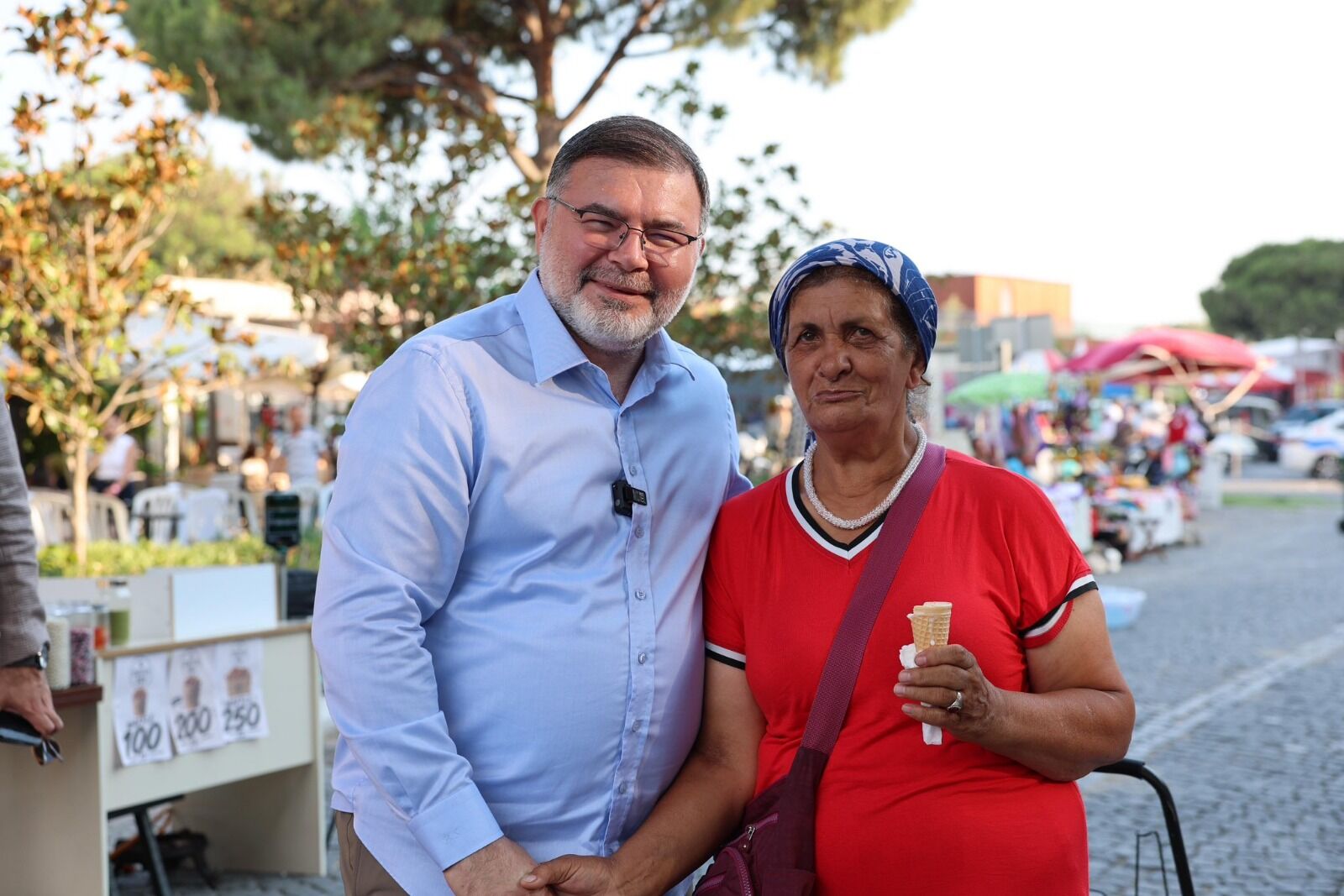 "Bergama hizmet siyasetini özledi"