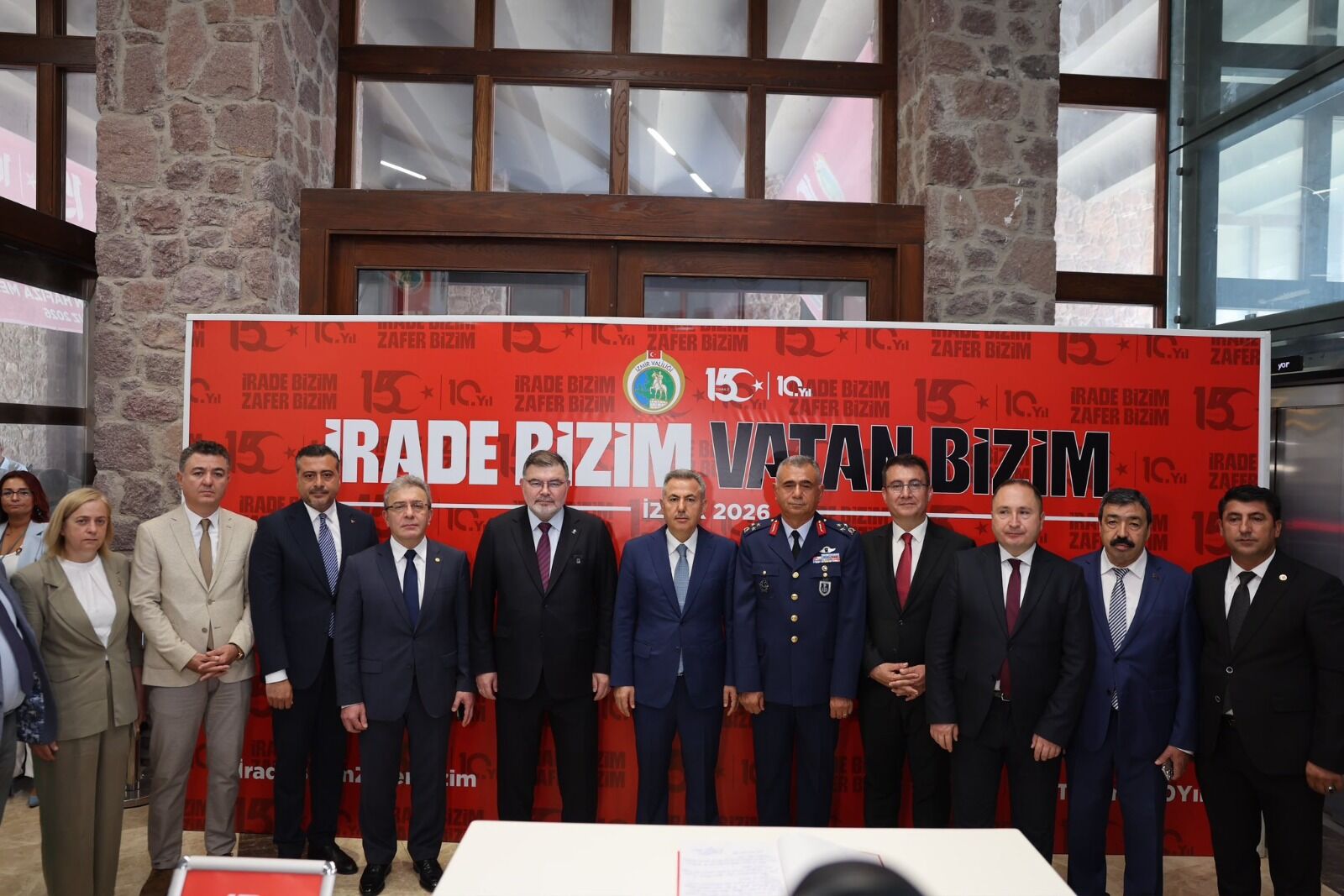 Protokol karelerinde yer almadı
