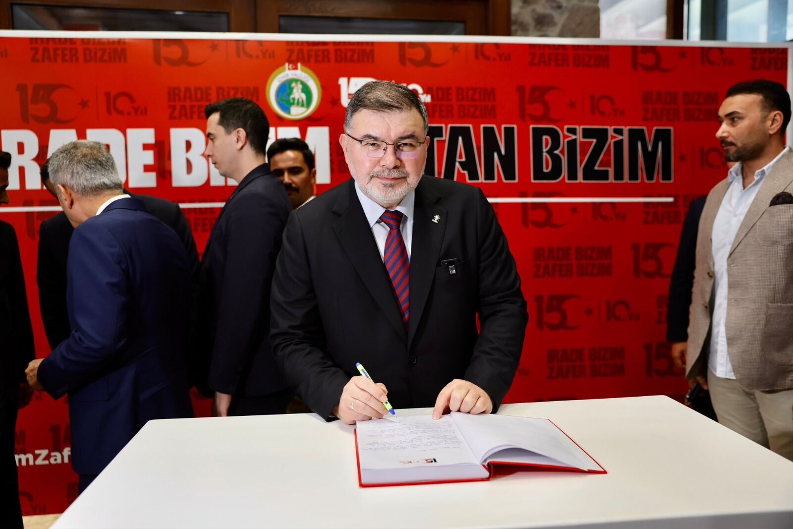 "Milli şuuru geleceğe taşıyacak bir eser"