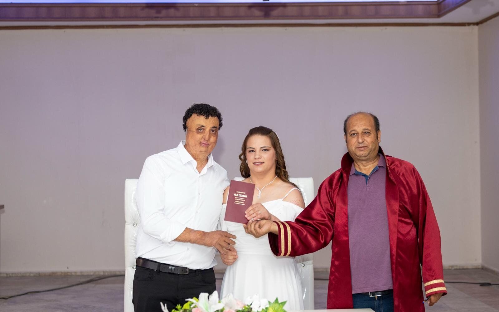Aşka Işaret Diliyle “Evt” Dedile