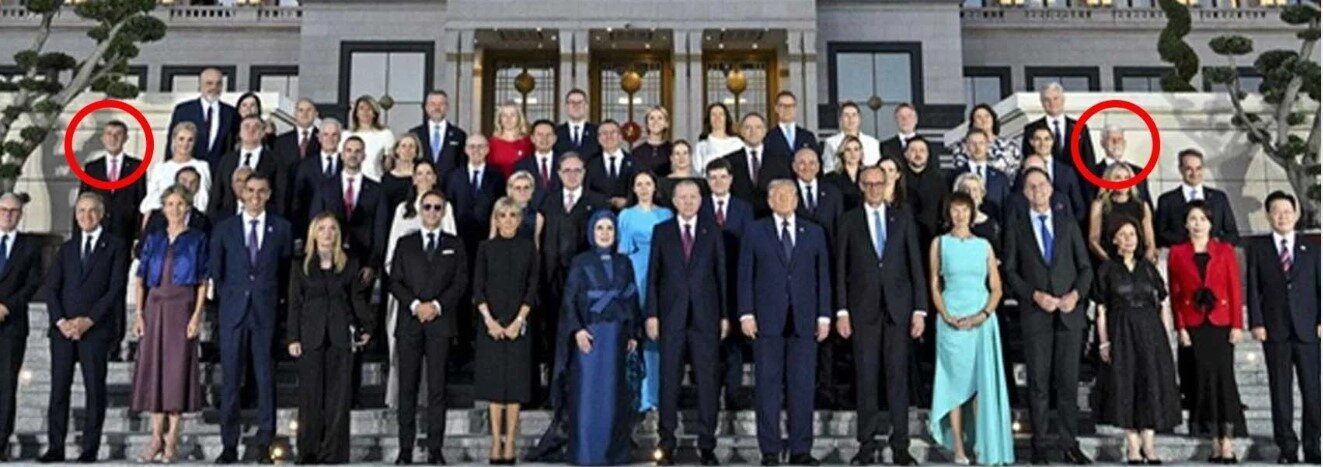 İki uçta yer aldılar