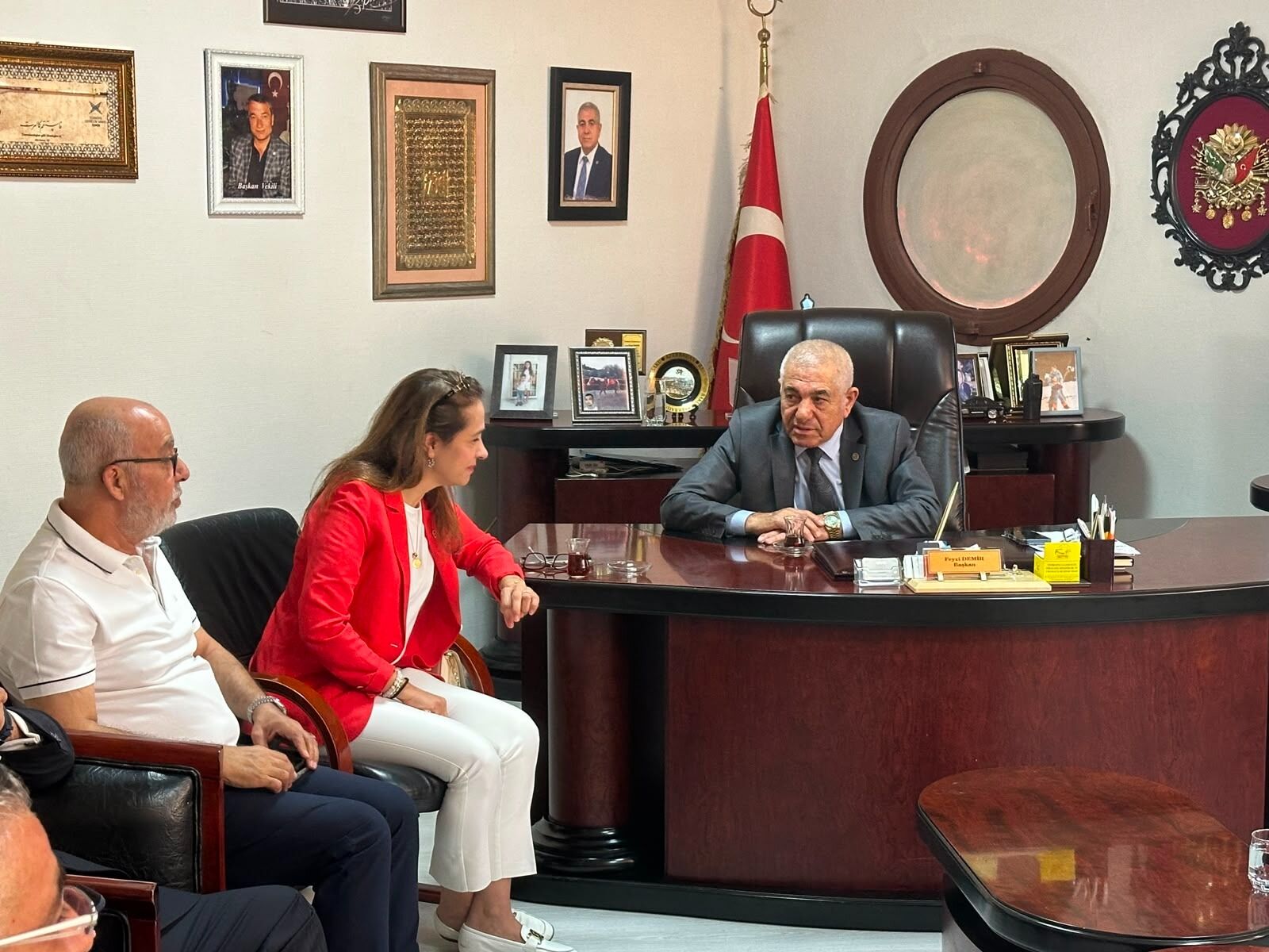 "Demokrasi örgütlü yapılarla güçlenir"