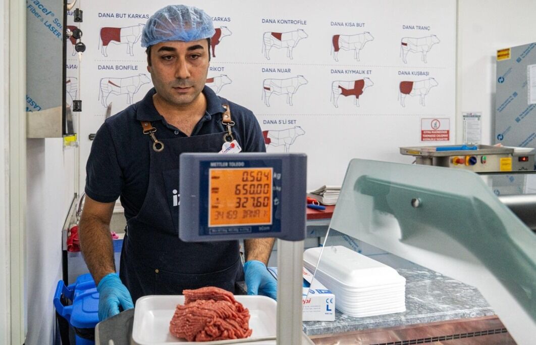Kasap fiyatının yarı fiyatına et satışı