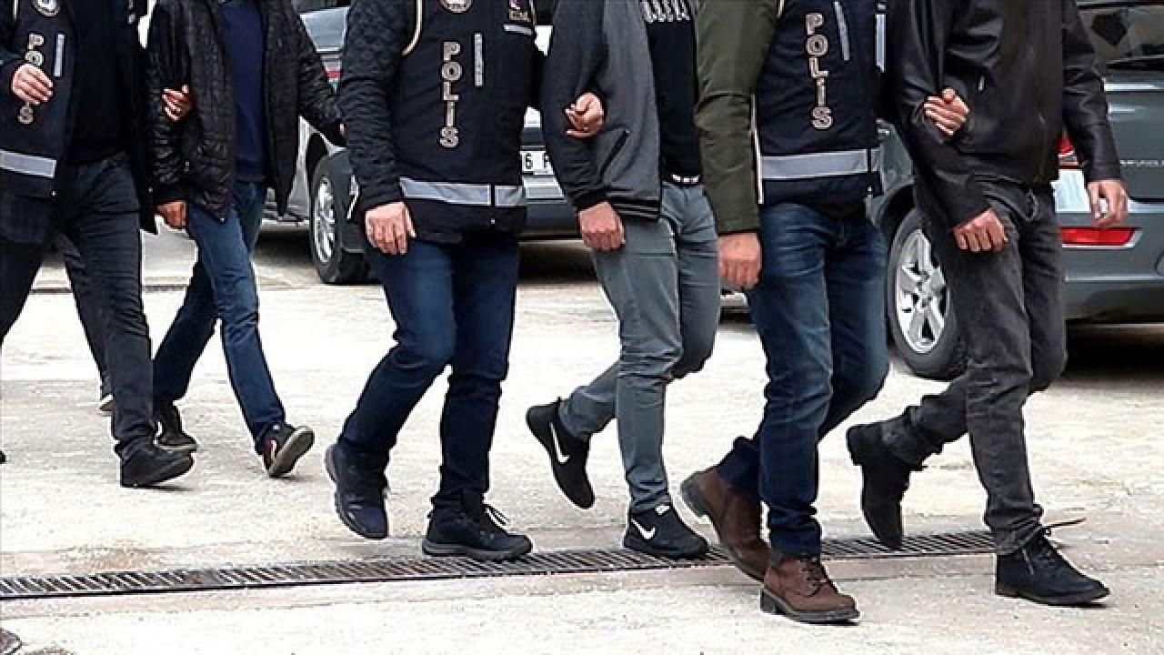 Menemen’de polisten suç tacirlerine darbe! 5 gözaltı