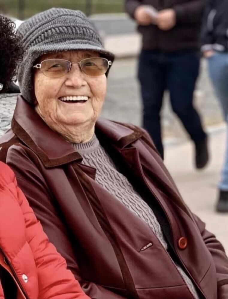 Izmir Hayatını Kaybeden Nesrin Karacabal