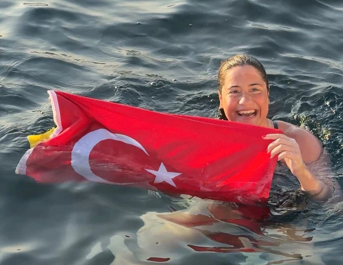 Dev dalgalara karşı 13 saatlik inat