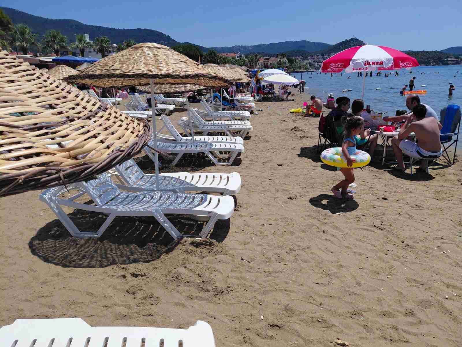 Çukuraltı plajında sahiller işgal altında tepkisi