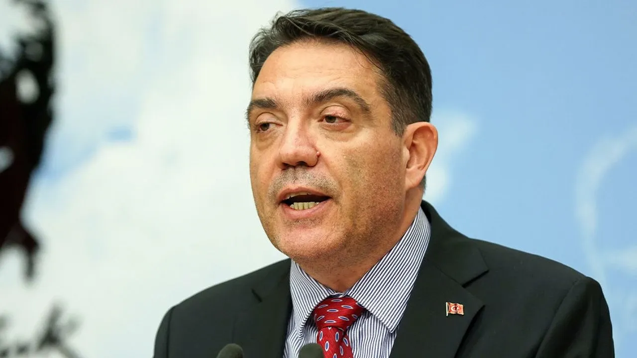 Yankı Bağcıoğlu: Türkiye, Yunanistan'ın hamlesine karşılık haklarını korumalıdır