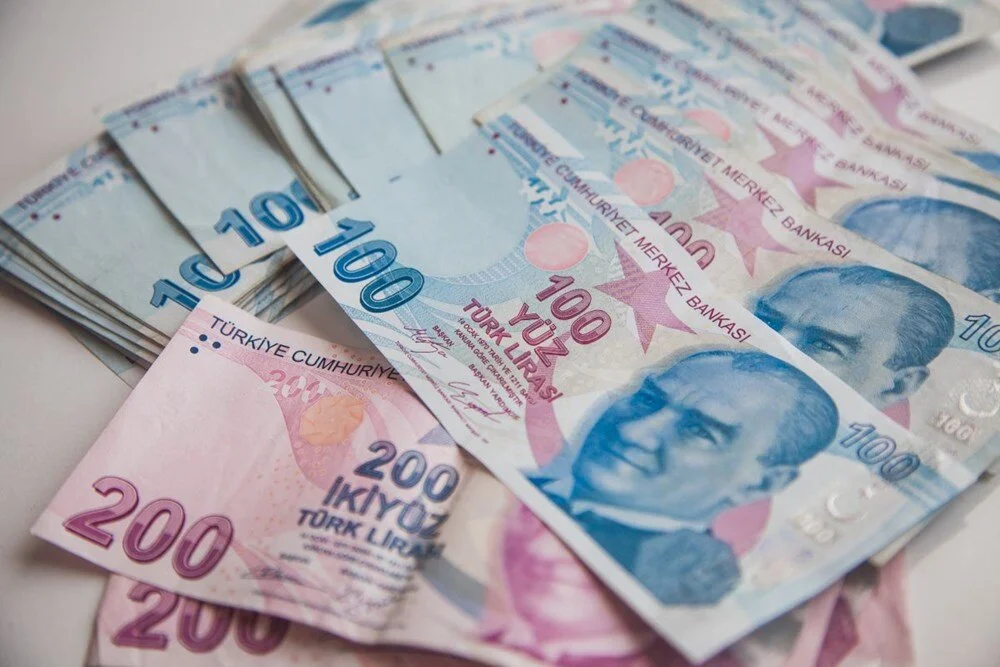 545D9Cbb Emekliye 35 Bin Tl Nakit Toplam 90 Bin Tl Firsati Bankalarin Emekli Promosyon Yarisi Kizisti
