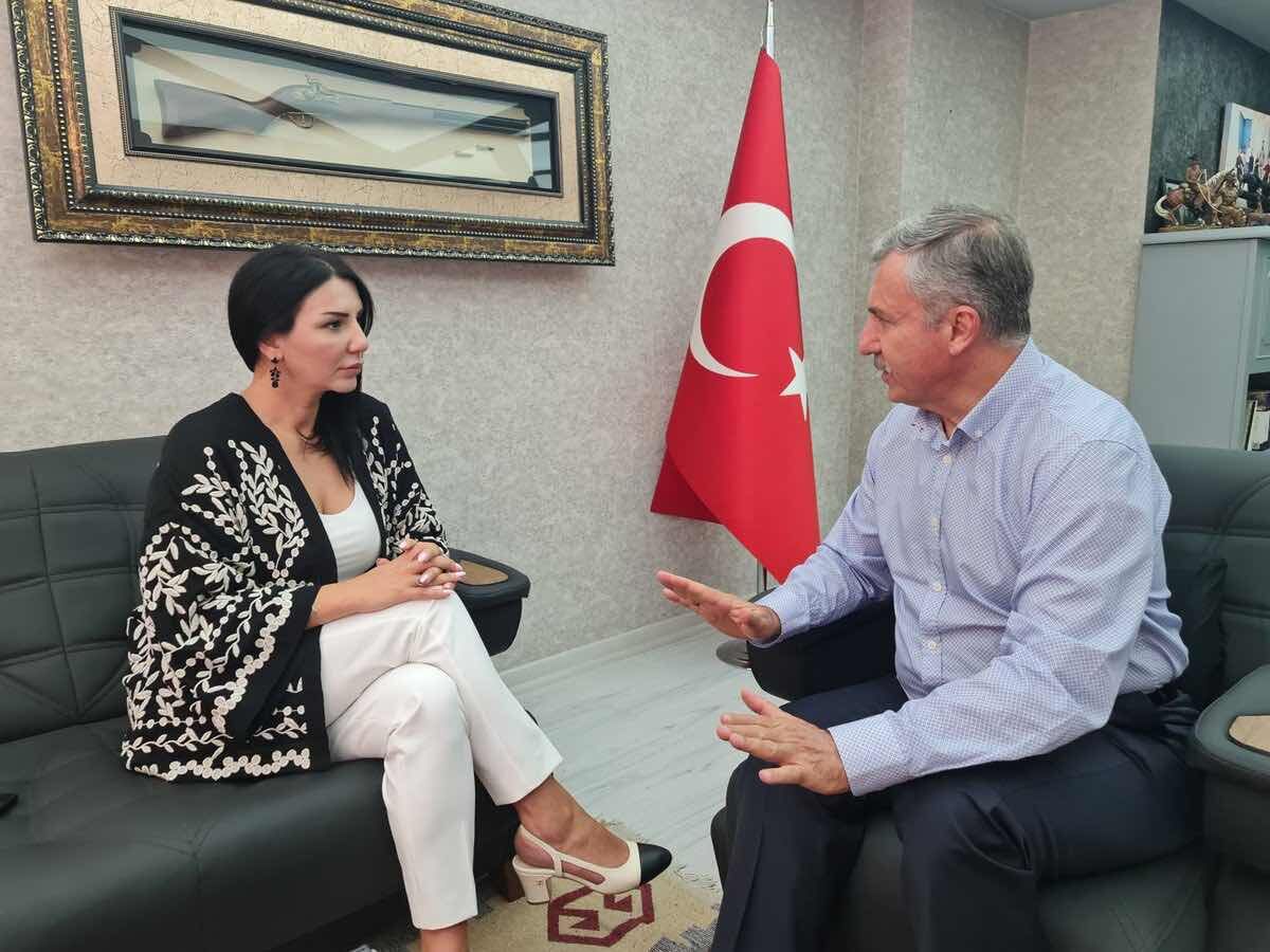 Ahsen Melek Kocaturk Kim