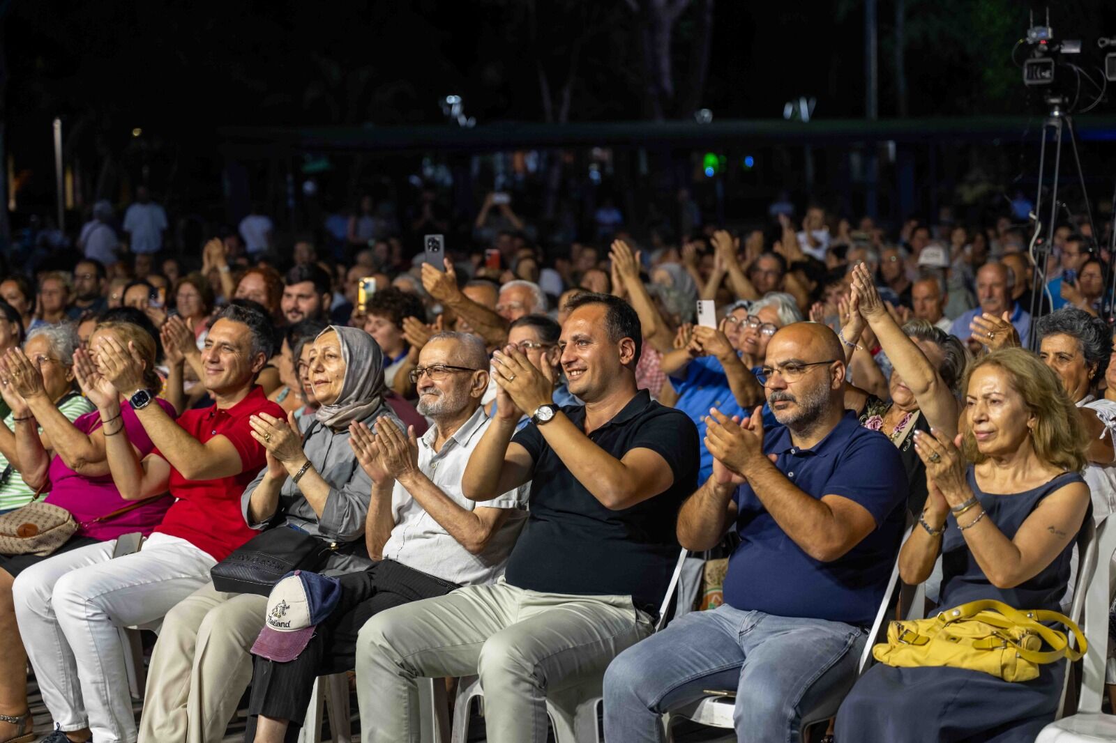 "Çocuklarımız başka ülkelere gitmesin"
