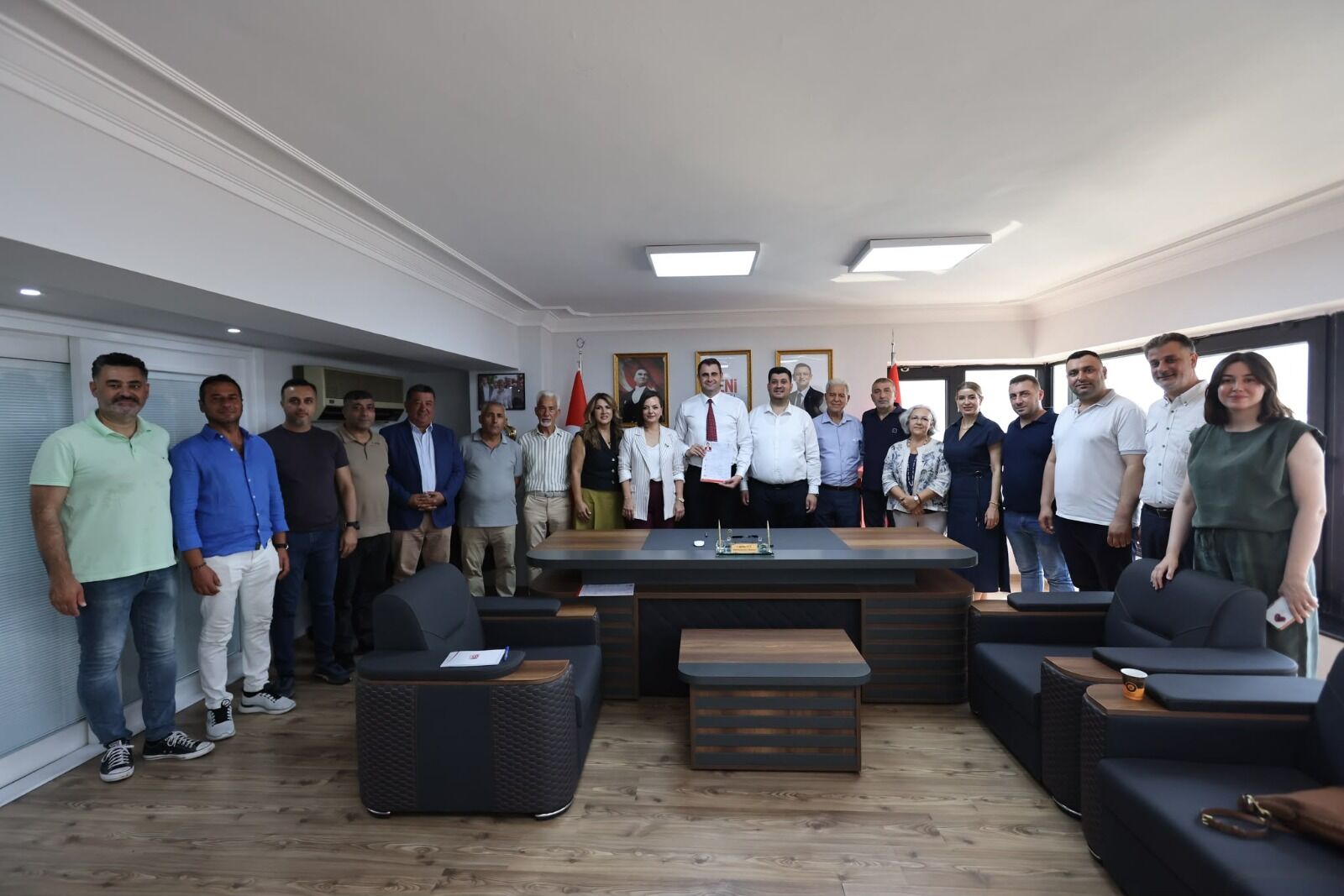 "İzmir’den başlayan dalga Türkiye iktidarına uzanacak"