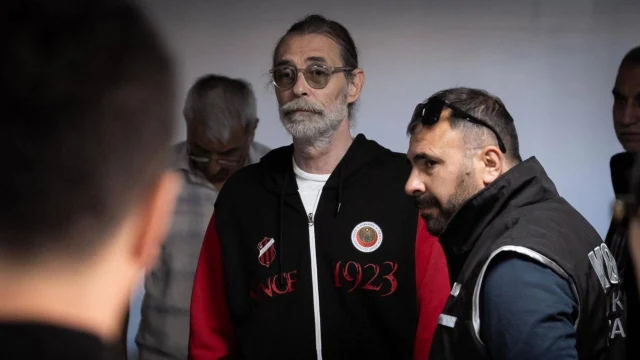 Etimesgut Belediye Başkanı Erdal Beşikçioğlu Tutuklandı!