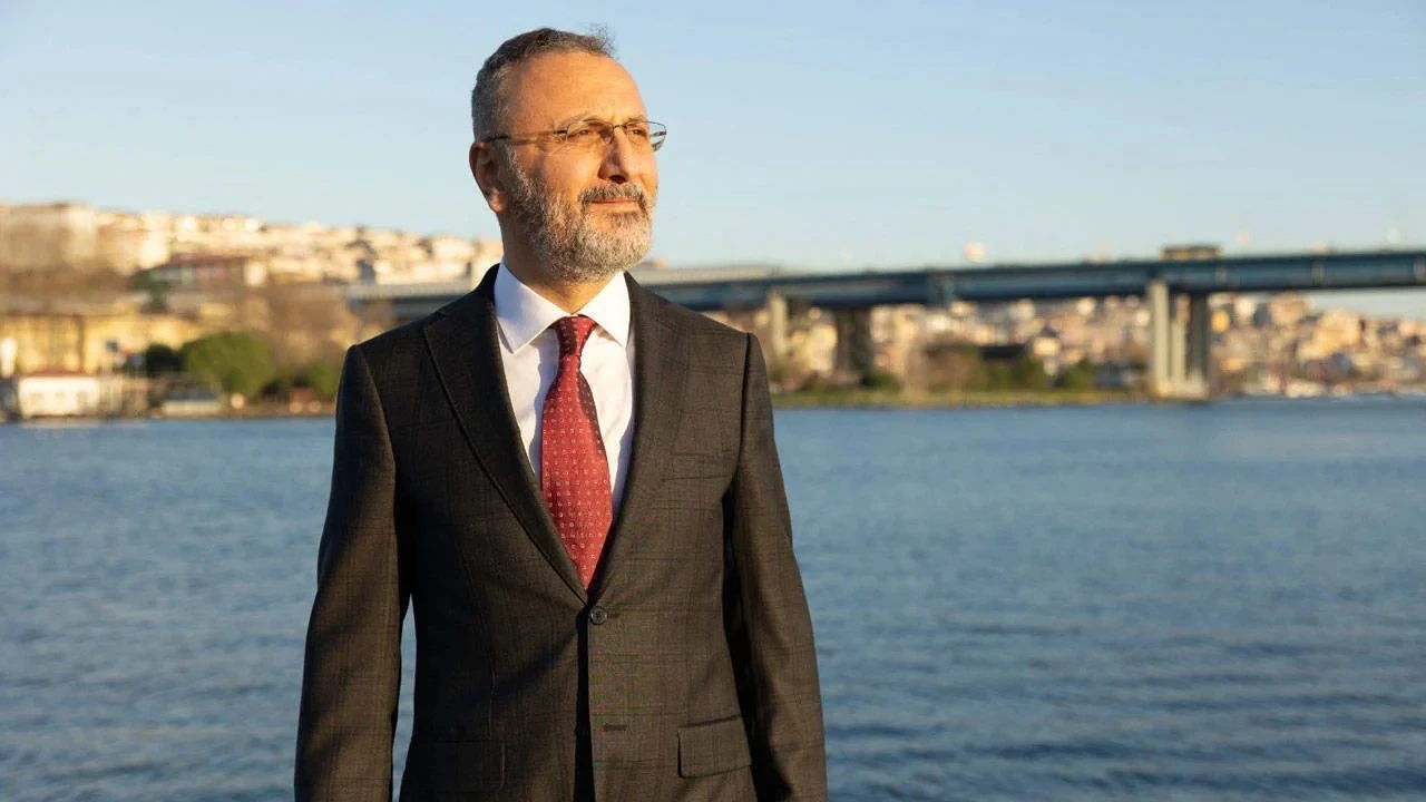 Eyüpsultan Belediye Başkanı Mithat Bülent Özmenn